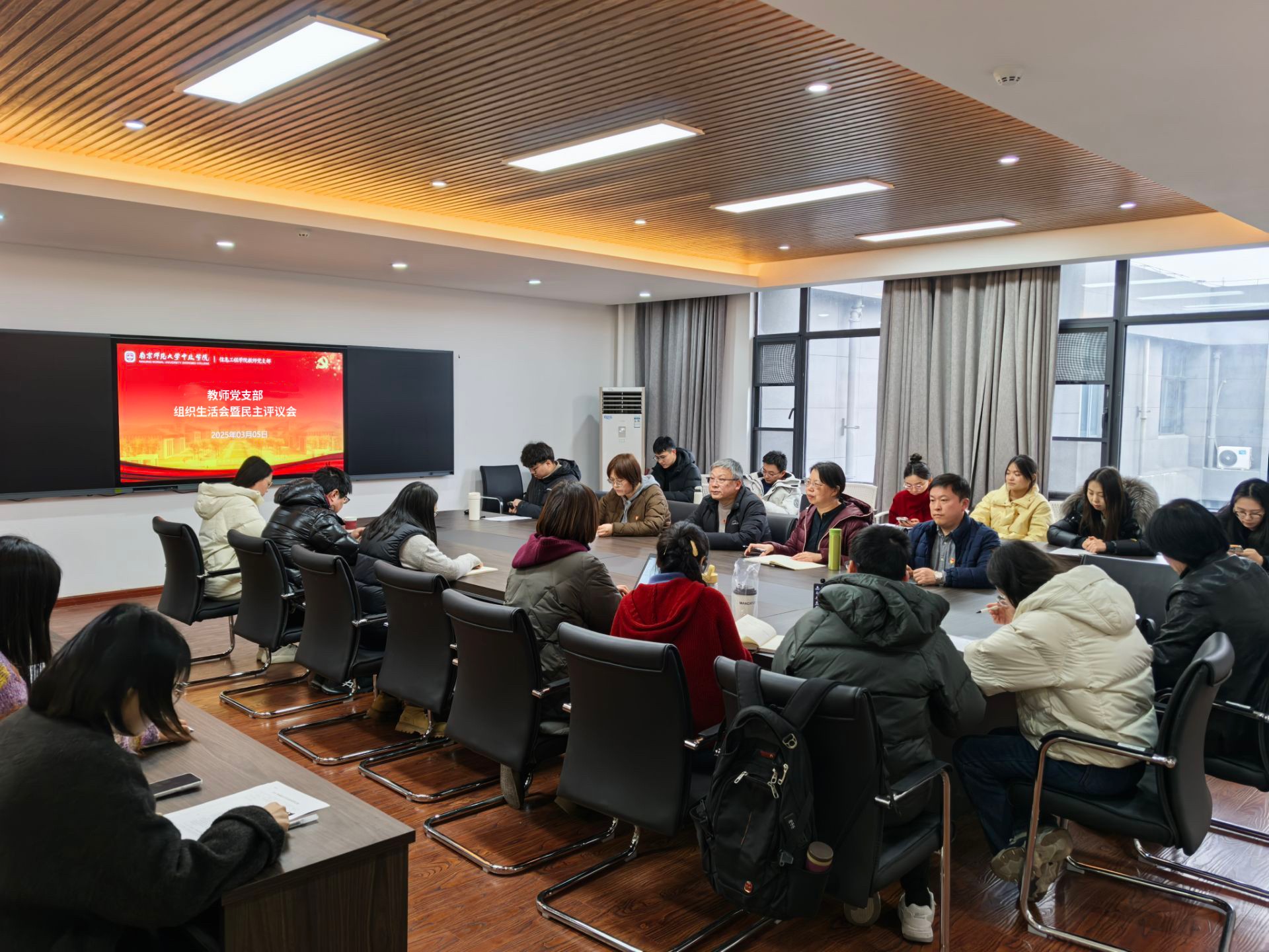 570dbd8946c3ee2832ecba4ffab5c63